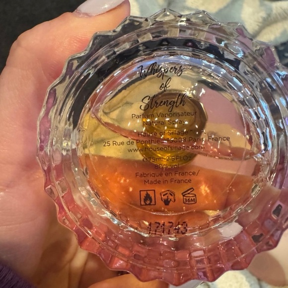 House of sillage whispers of strength - Picture 3 of 3